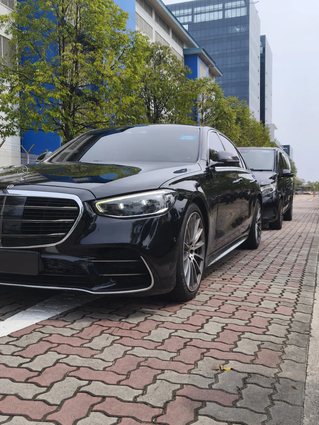 Business Sedan from the Singapore fleet with registration plate removed